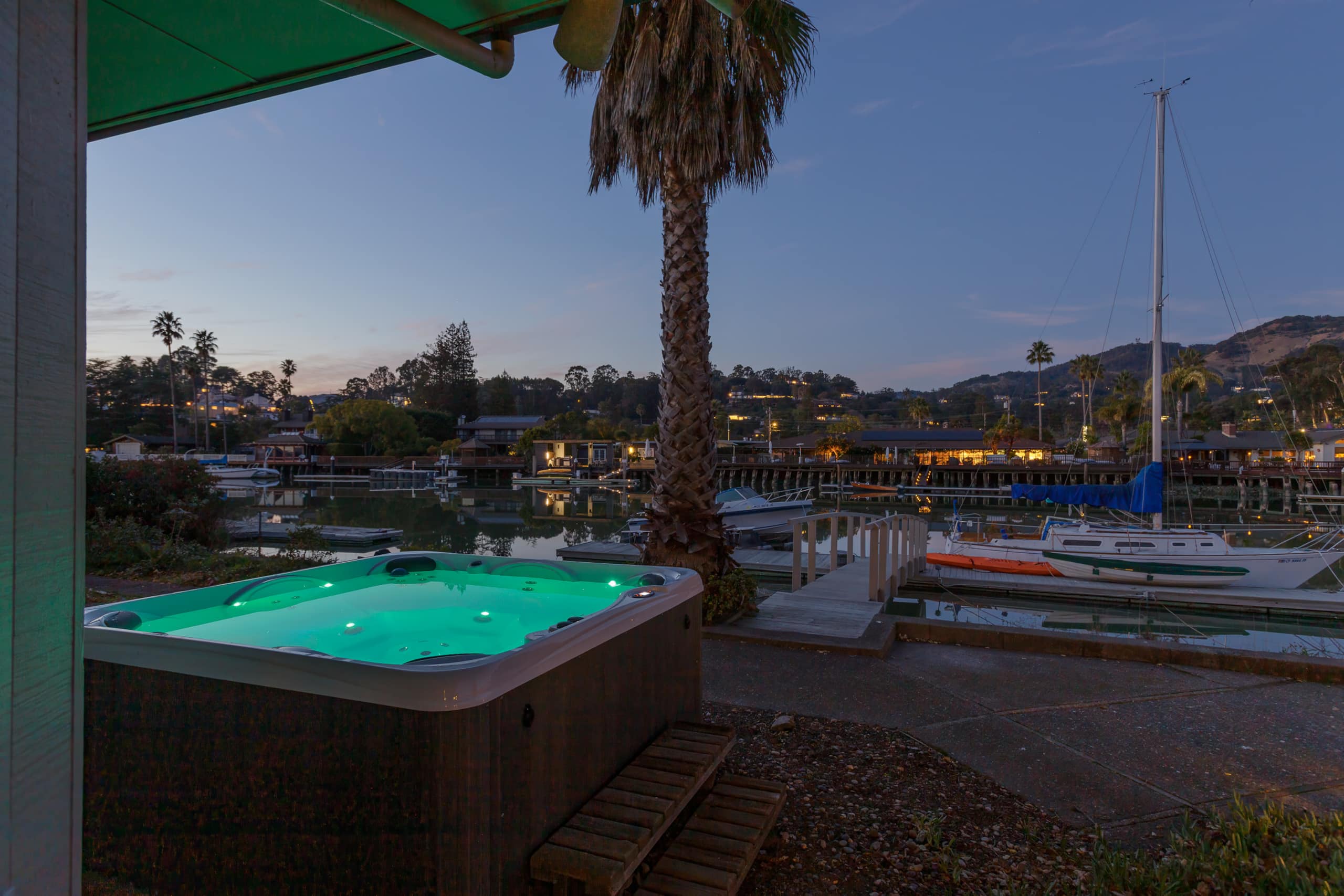 Waterfront Home with Dock, Hot Tub & Yoga Patio - Photo 71