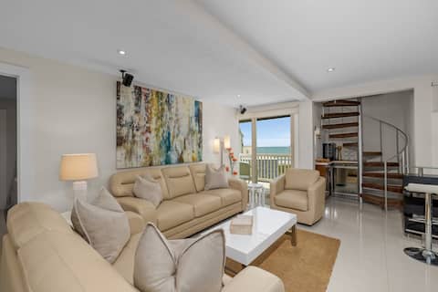 Successful Airbnb property: Seabreeze Condo w/Ocean Views and Resort Amenities in South Padre Island