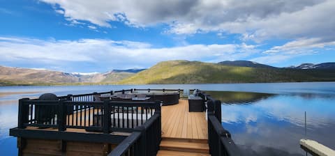 Luxury Lakefront | Private Lake Access | Hot Tub