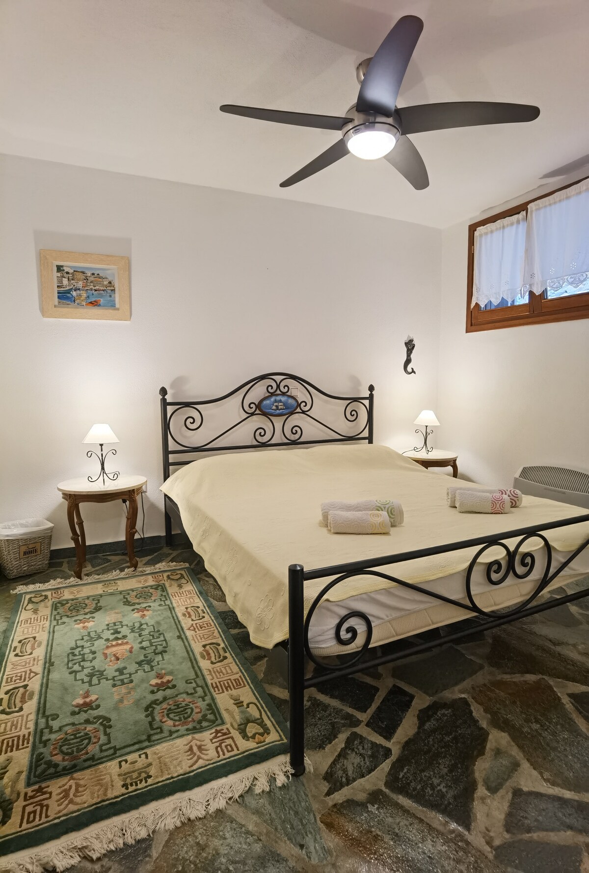 غرفة النوم 1