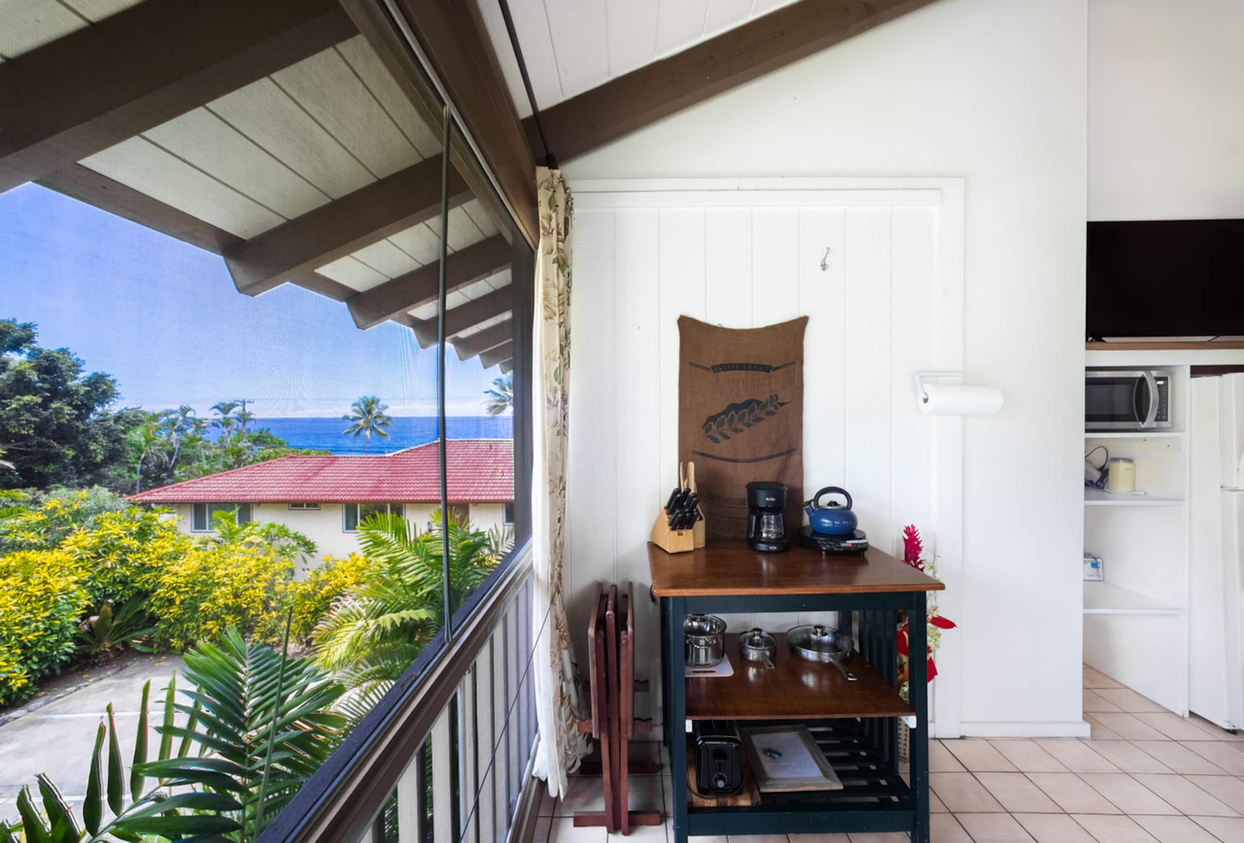 Condo in Kailua-Kona · ★4.77 · 1 bedroom · 1 bed · 1 bath - Image 5