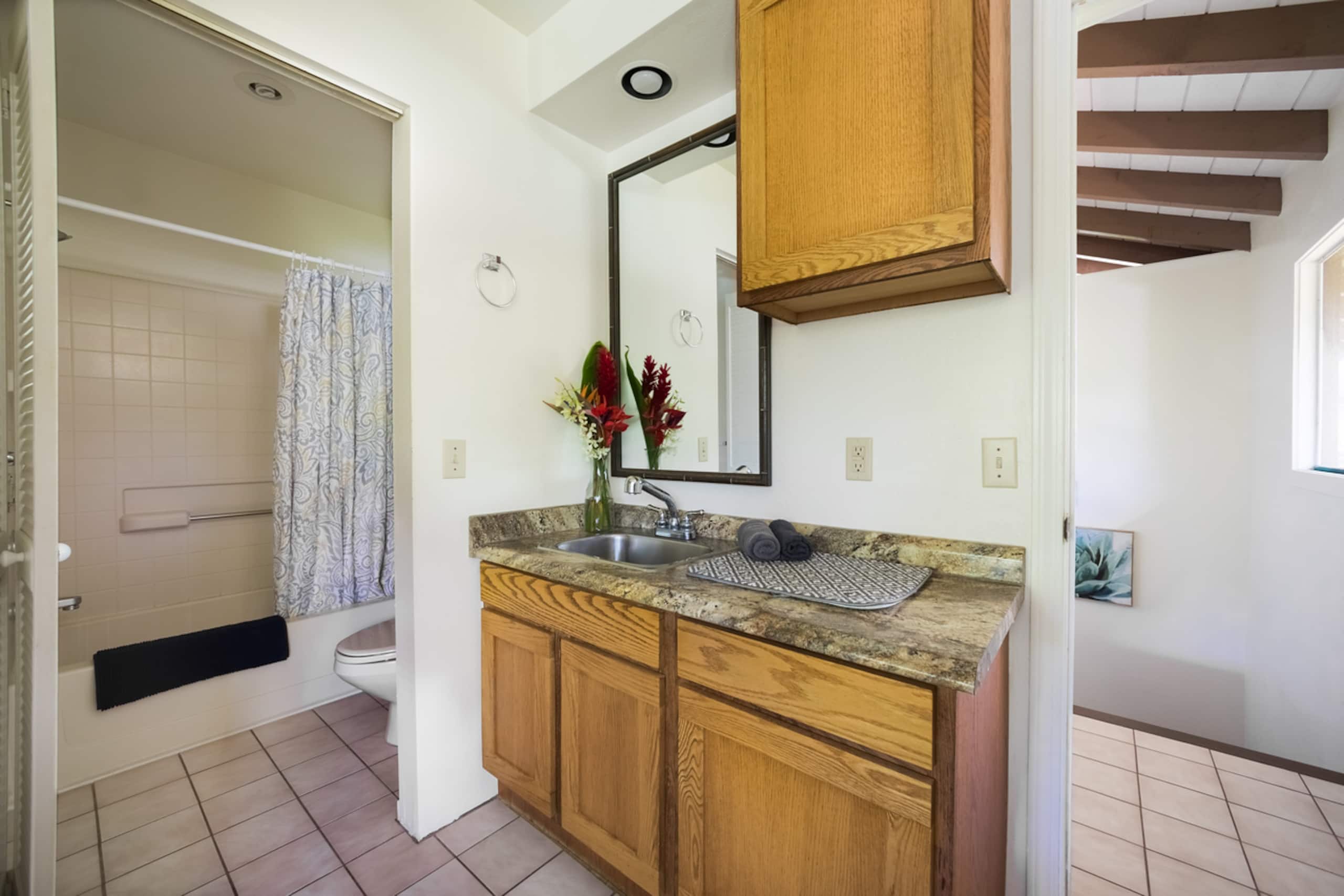 Condo in Kailua-Kona · ★4.77 · 1 bedroom · 1 bed · 1 bath - Image 7