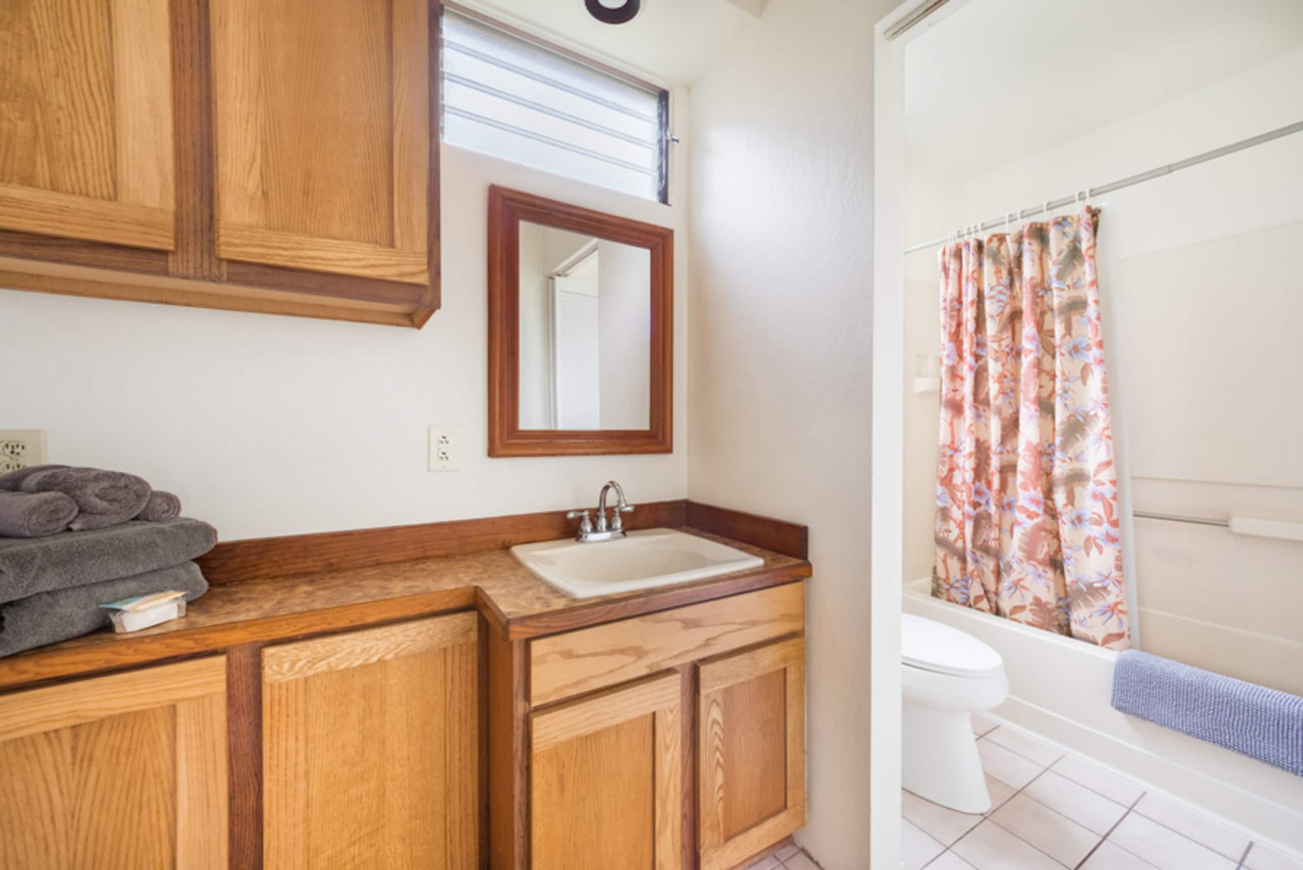 Condo in Kailua-Kona · ★4.81 · 1 bedroom · 1 bed · 1 bath - Image 9