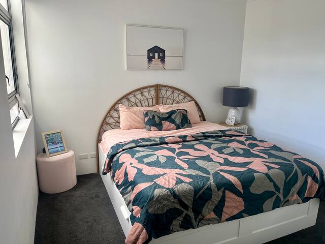 CBD Luxury Spacious Family Friendly gallery image 5