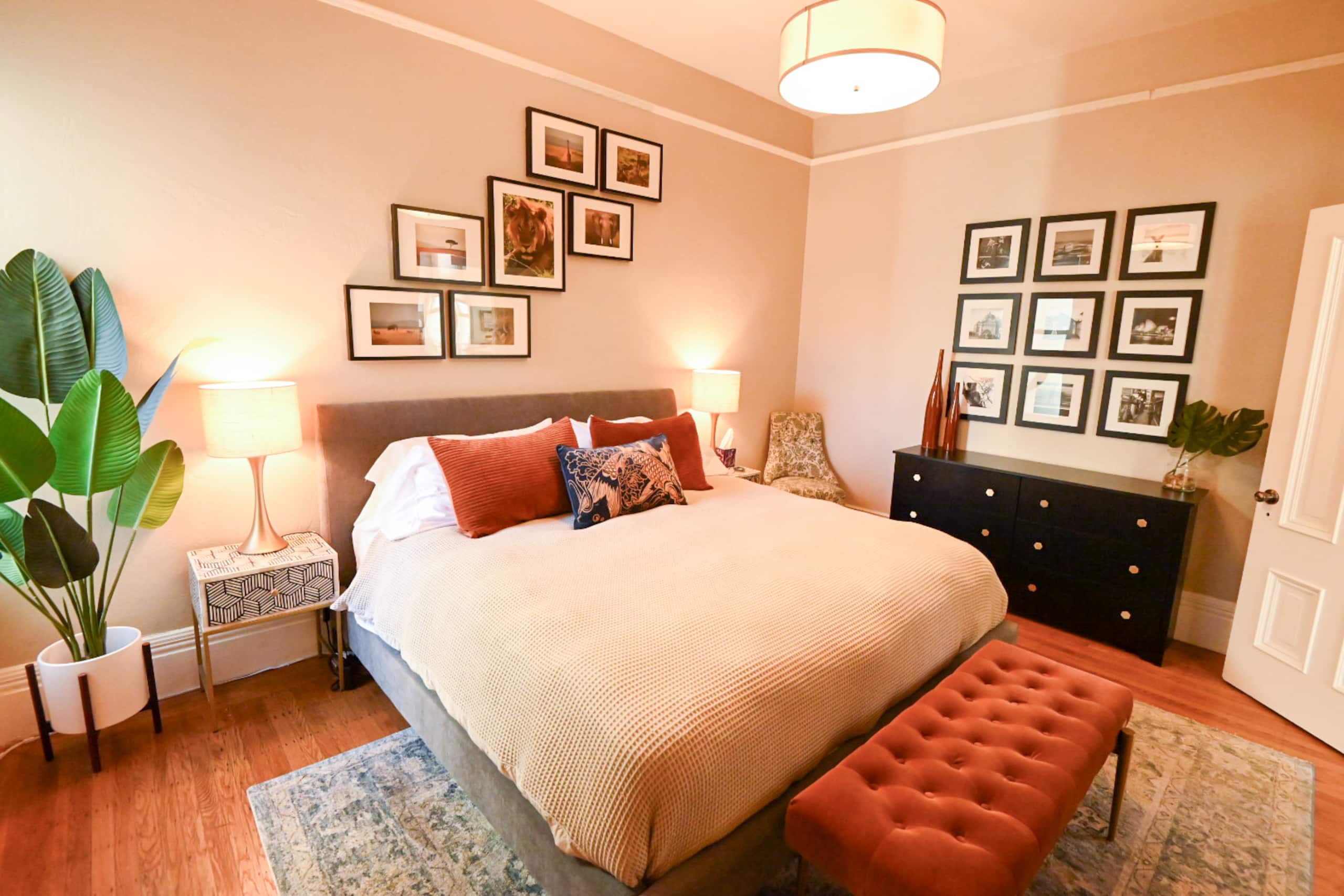 Home in San Francisco · ★4.98 · 3 bedrooms · 3 beds · 1 bath - Image 3