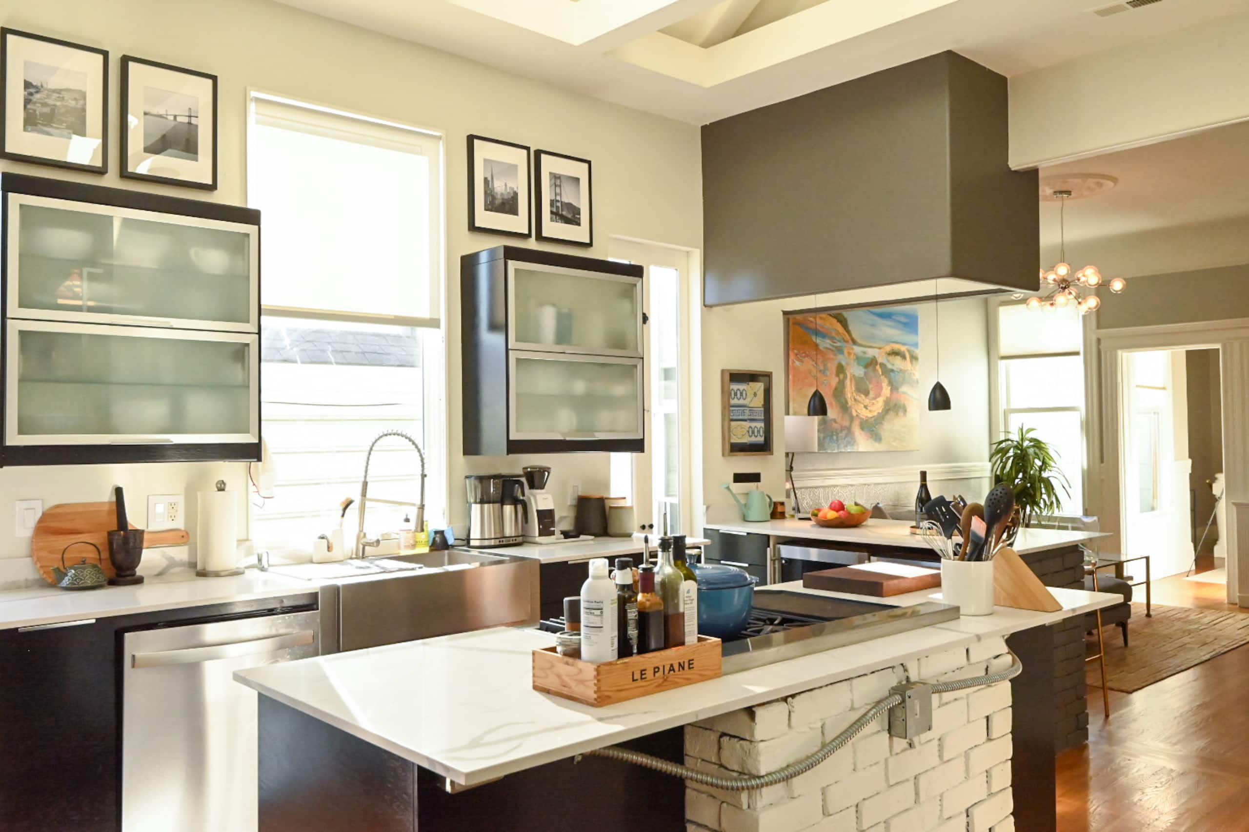 Home in San Francisco · ★4.98 · 3 bedrooms · 3 beds · 1 bath - Image 20