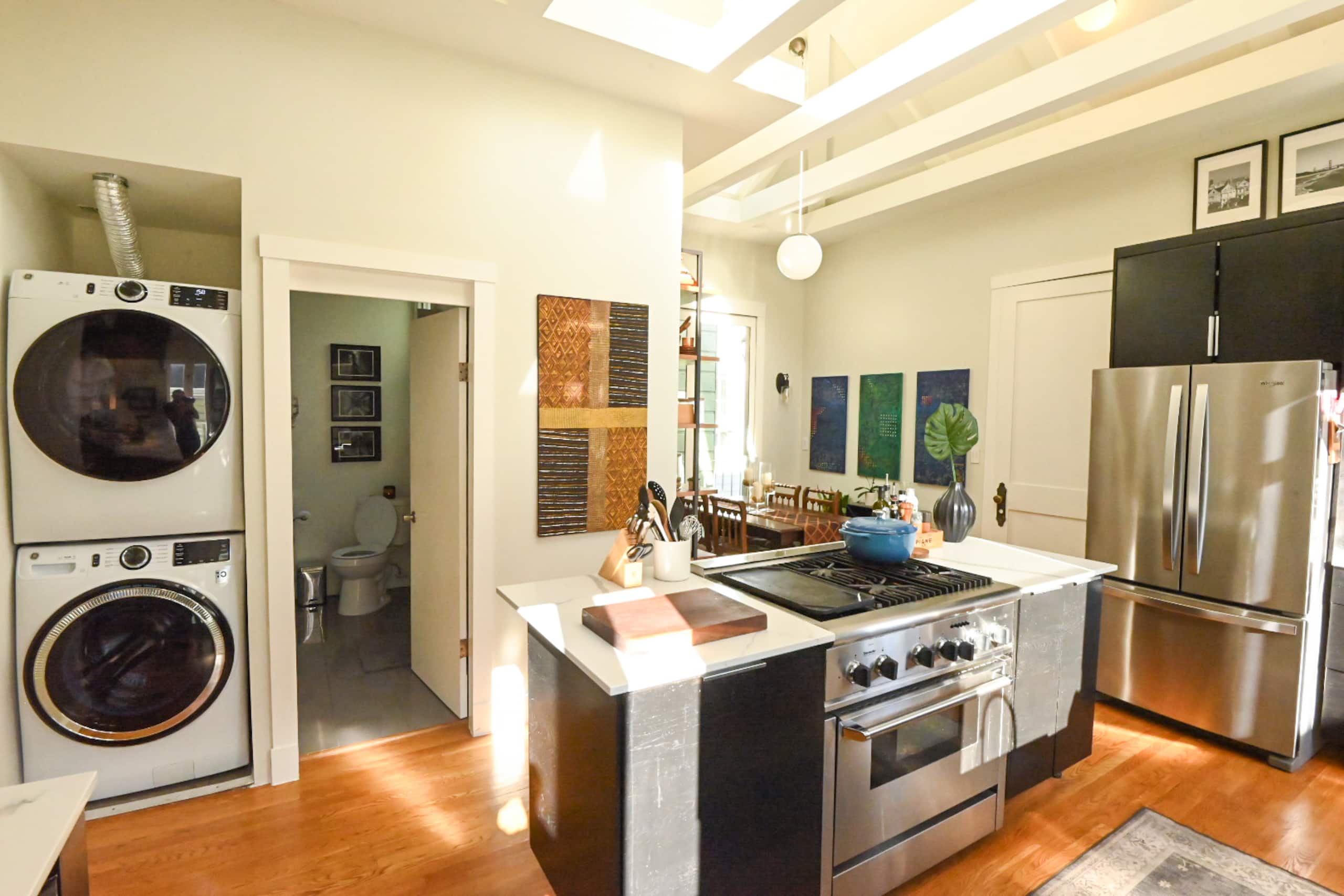 Home in San Francisco · ★4.98 · 3 bedrooms · 3 beds · 1 bath - Image 22