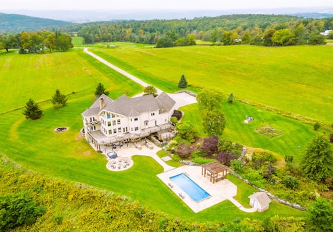 HeatedPool!HotTub,Game&MovieRooms,Sleeps22,FirePit