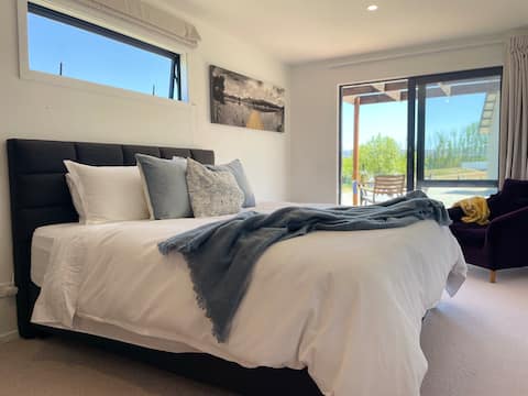 Top performing Airbnb: Stargazer Cabin luxe studio nr Clyde inc breakfast in Central Otago District East