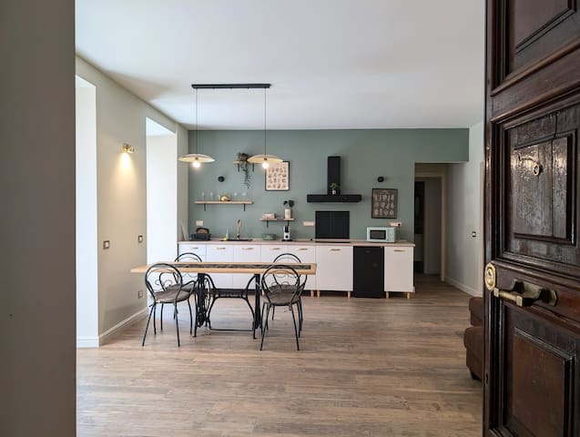 Alloggio con giardino in centro