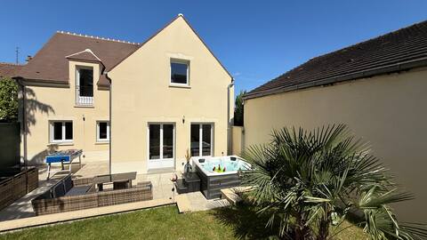 Wonderful Villa 6 bedrooms 6 bathroom in Compiegne