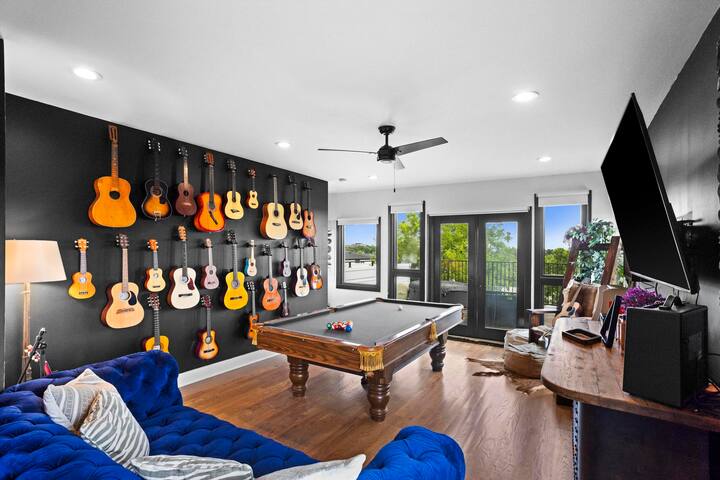 Downtown Jungle! •Exotic, Unique, Bold• 7 min 2 DT gallery image 2