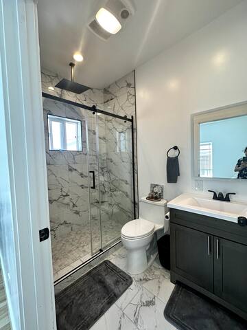 Modern Luxury Living in San Jose gallery image 5