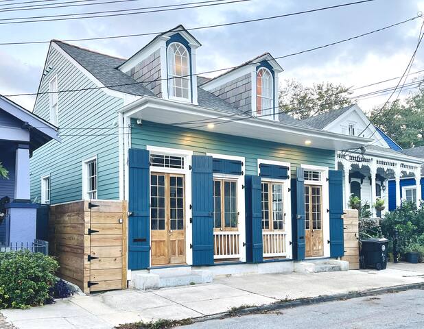 Marigny Moonstone gallery image 2