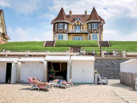 Exceptional location on the beach, Coq-sur-Mer