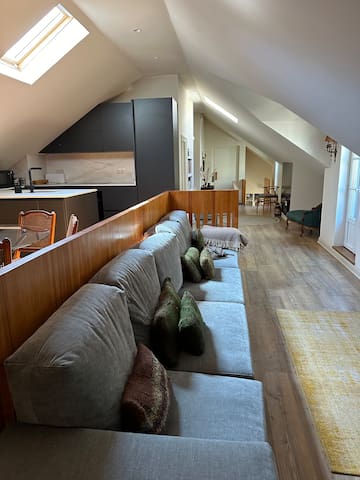 High-End Apt. with Private Lift in Central Lisbon gallery image 5