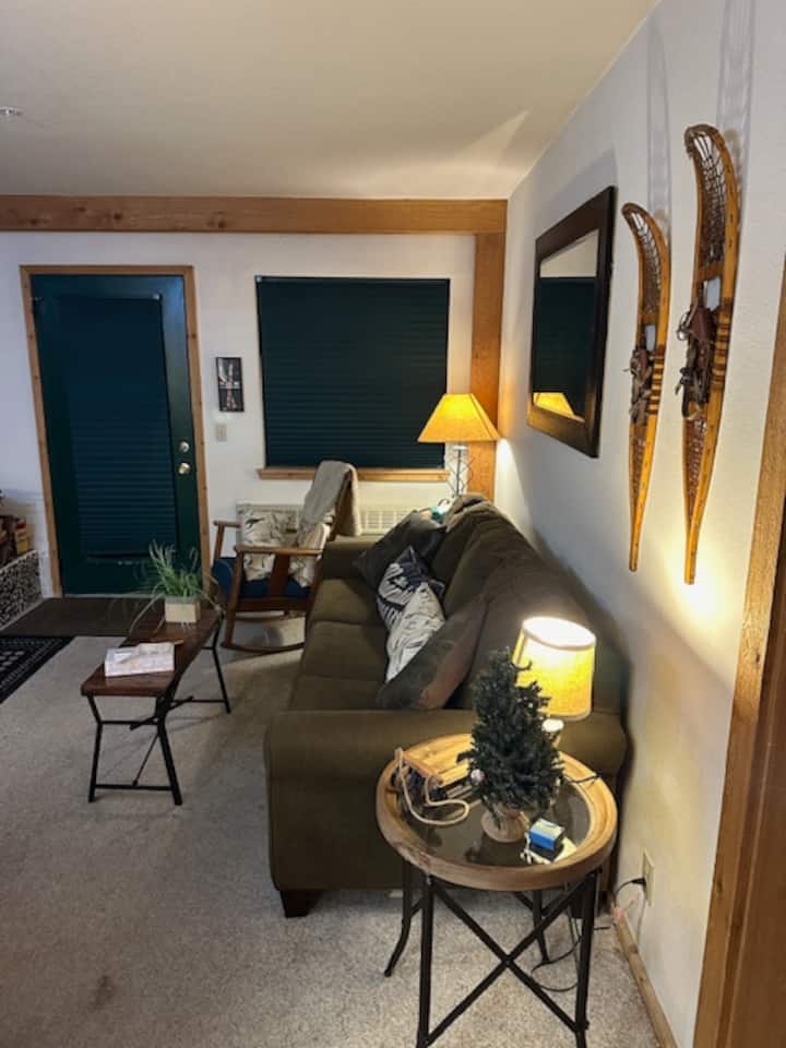 The Meadows - 1 Bedroom, 2 Bathrooms, Meadow View - Hope Valley, CA