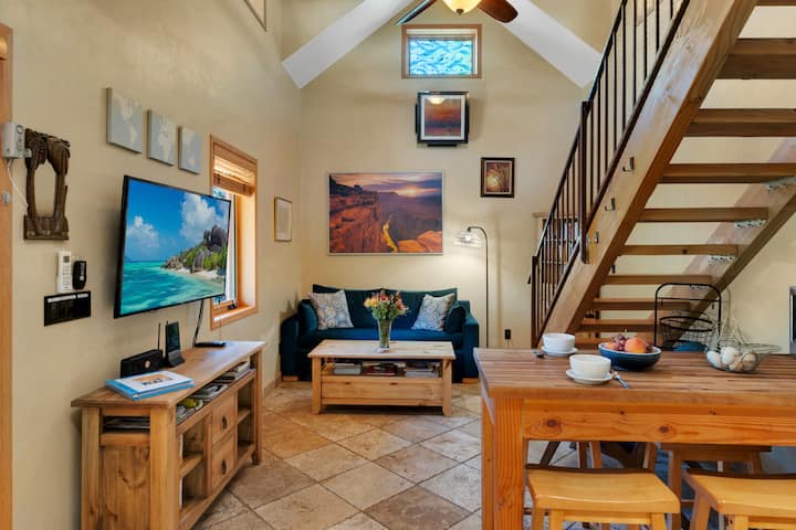 Oasis: Casita Colibrí - Little Hummingbird House - Tucson, AZ