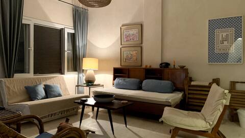 Mediterranean Beach House with garden in Baghoush