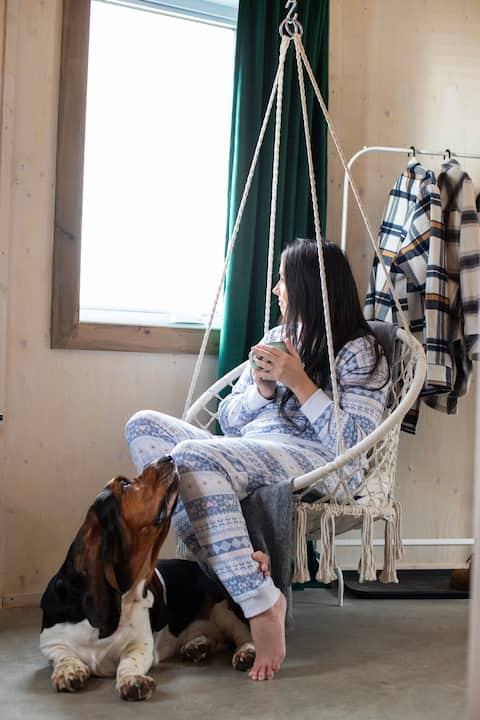 Le Camerise. Grain silo, Rivière-Éternité, QC.