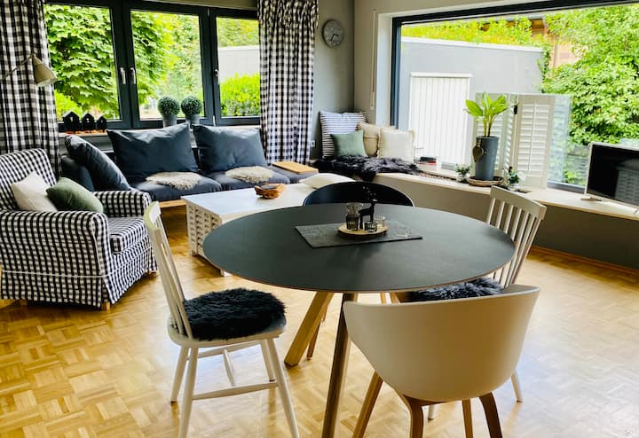4-star apartment | German Tourism Association (DTV) | Near the Hochturm | Terrace | Parking space