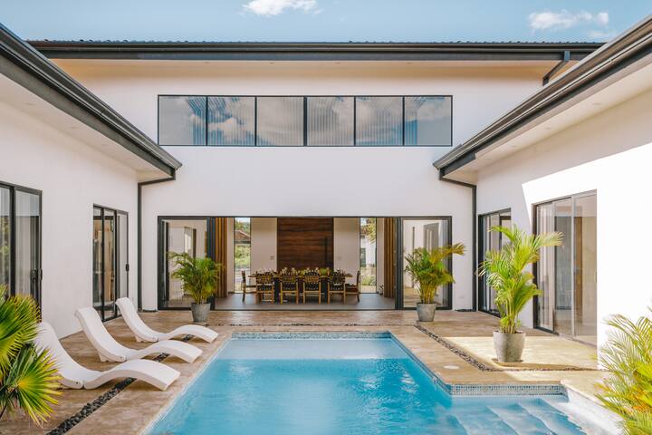 Casa Scandi - Hacienda Pinilla with pool