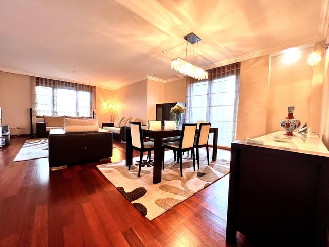 LXRY 4BR Apt 200m2 Fenerbahçe Marina 3min gallery image 4