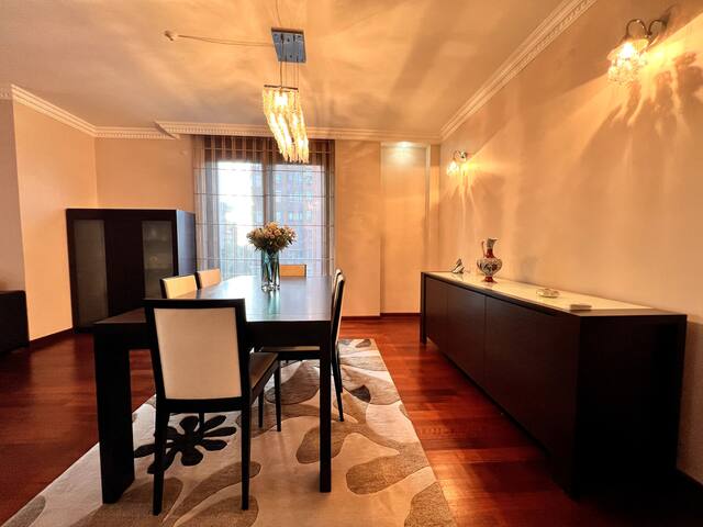 LXRY 4BR Apt 200m2 Fenerbahçe Marina 3min gallery image 5