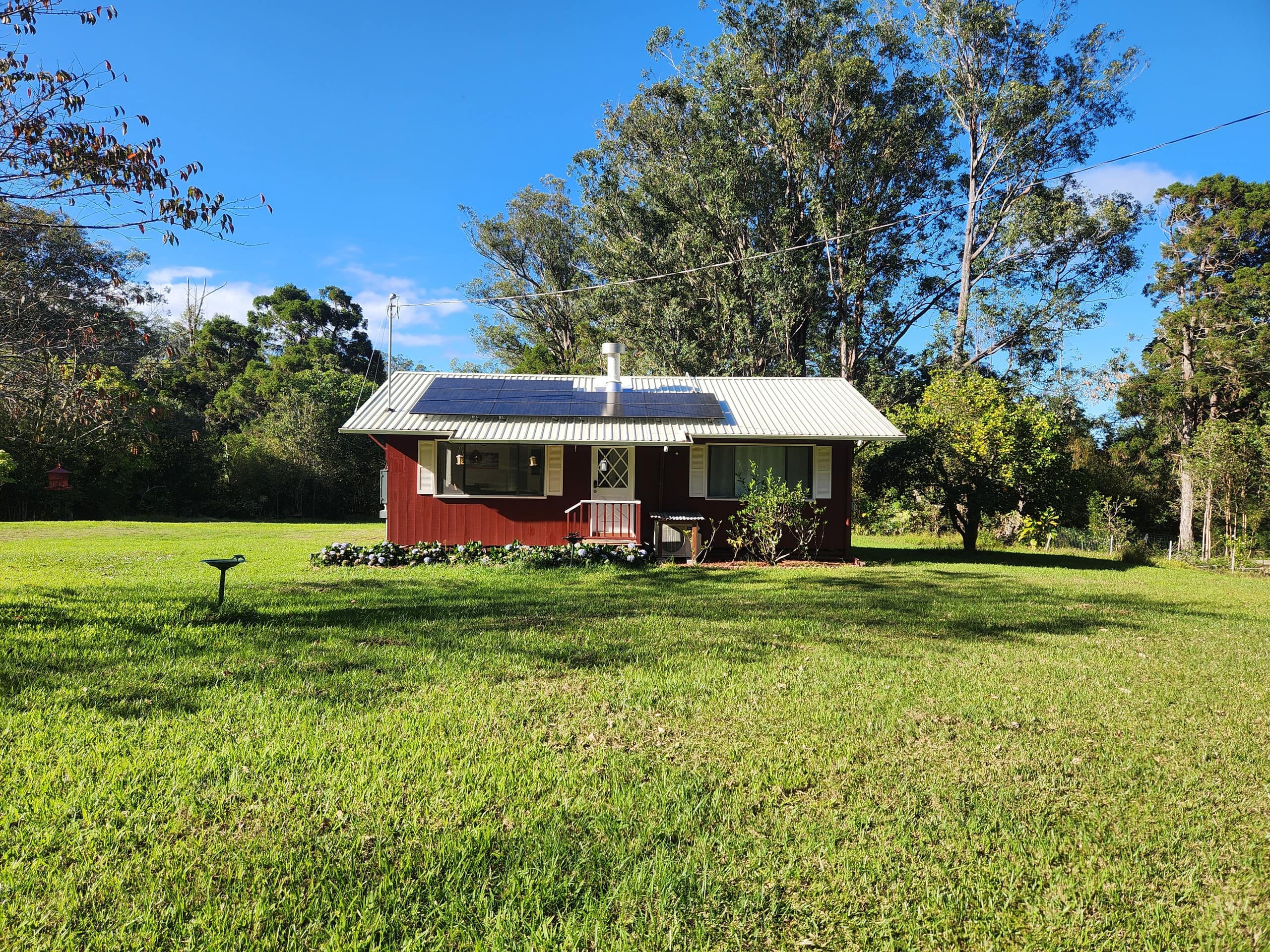 Home in Honokaa · ★4.95 · 3 bedrooms · 4 beds · 2 shared baths - Image 53