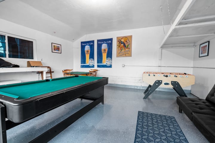 Living room image 7