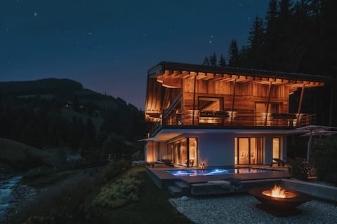 Chalet Falk | Luxury Chalet with Pool & Sauna