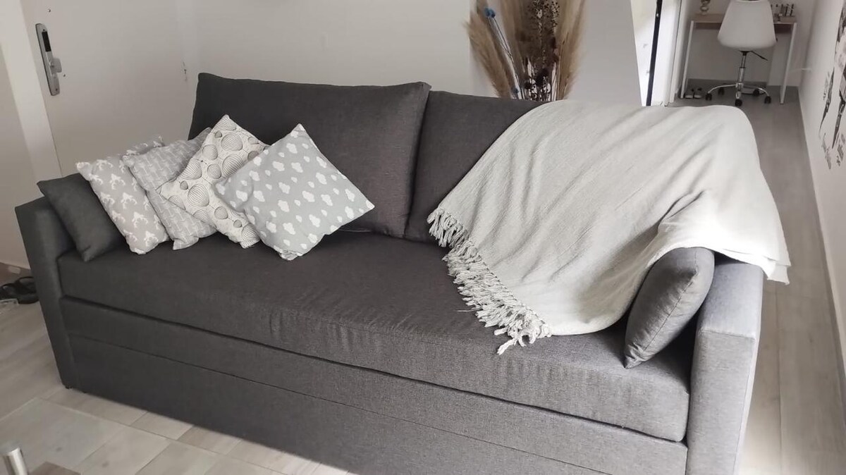Anuncio de Airbnb popular: Like home, away from home. Duplex with laundry en Comuna 14
