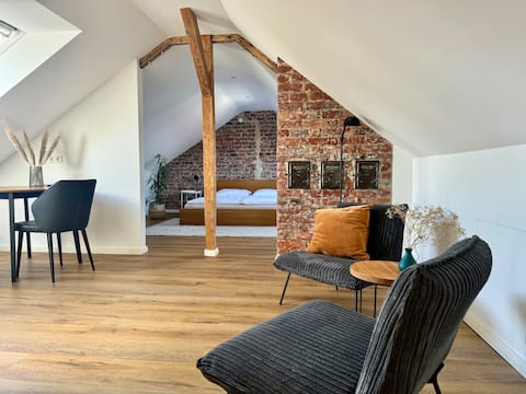 Chic Studio in Prime Location