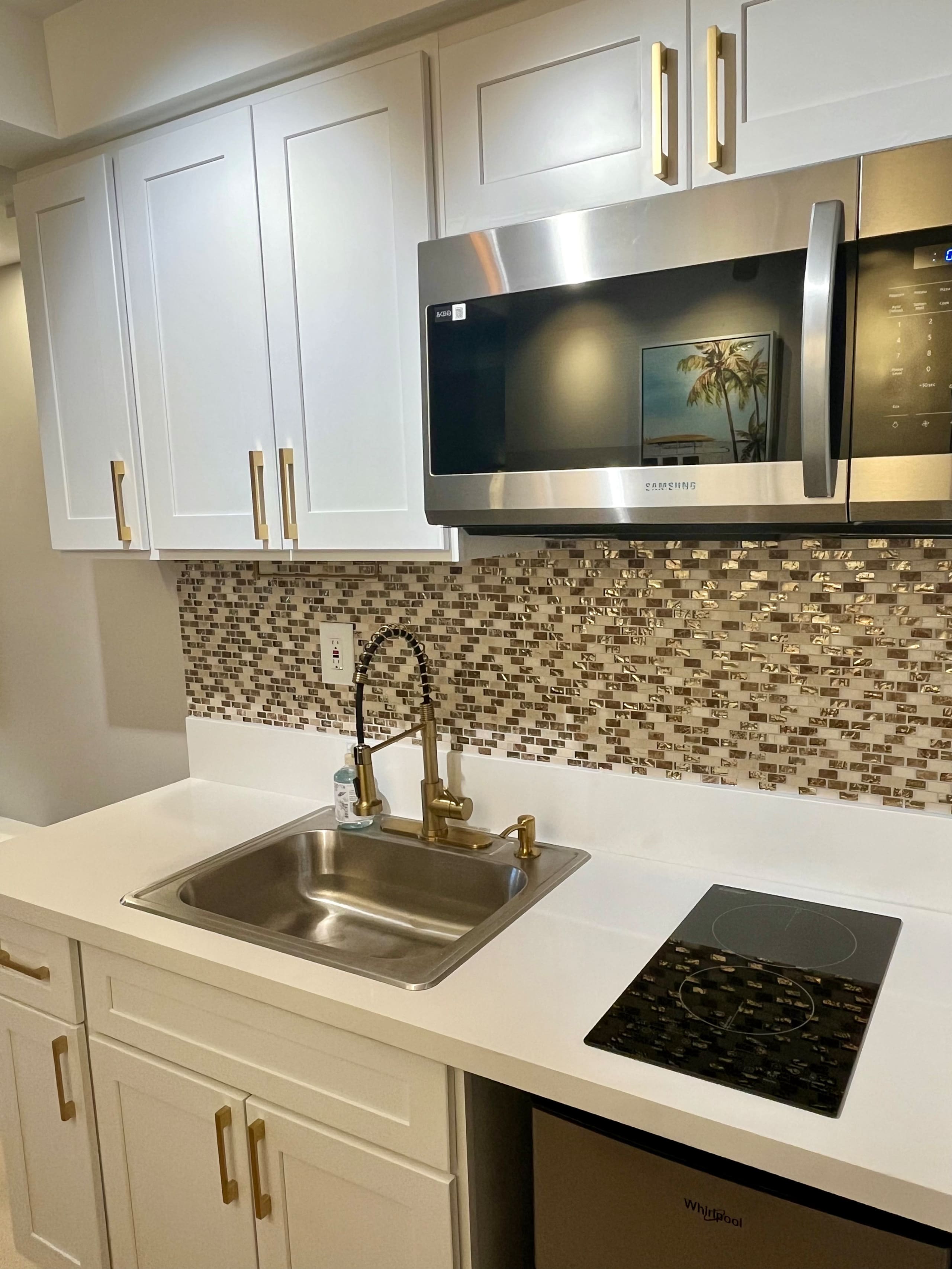20*High Floor Waikiki Ocean View Condo w/Balcony - Image 32