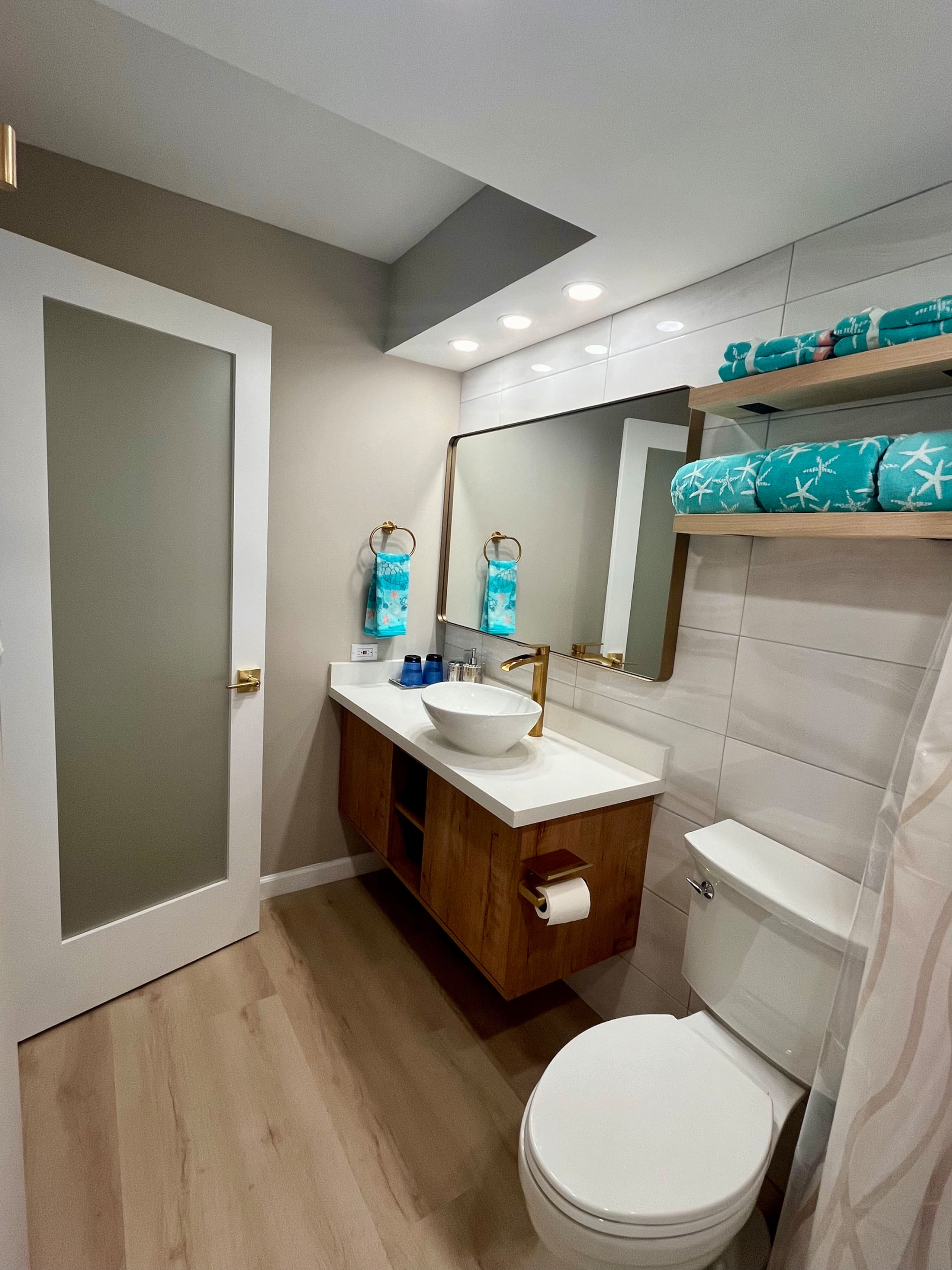 20*High Floor Waikiki Ocean View Condo w/Balcony - Image 42