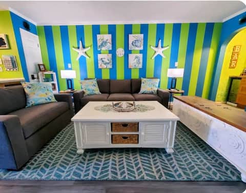 Popular Airbnb listing: Exquisite 2 BR/2 Bath - Walk to Beach & Boardwalk in Ocean City
