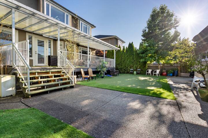 Luxurious Multi-Family Home 10 Mins to Downtown gallery image 5