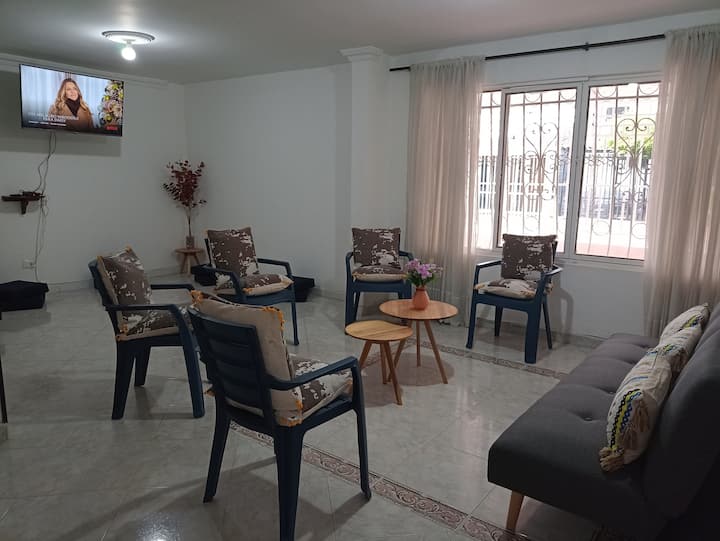 Posada Familiar Abba. Casa Al Sur De Cali - Cali