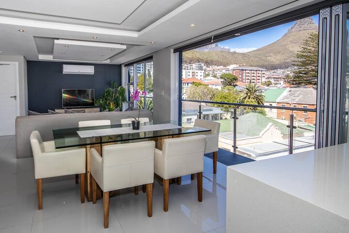 Penthouse supreme / large patio gallery image 5