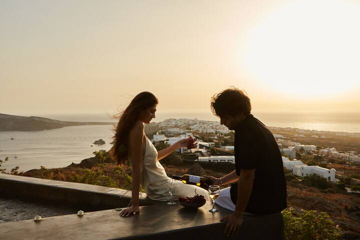 270 Oia’s View House IV – private pool & hot tub gallery image 3