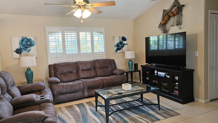 Welcome To Paradise Palms / Cozy 3br W Heated Pool - North Port, FL