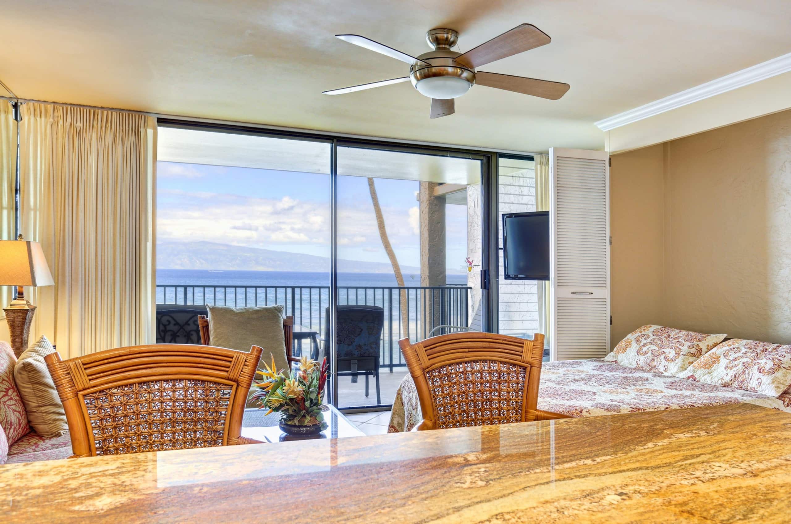 Papakea F307 - Oceanfront Studio - Kaanapali - Image 11