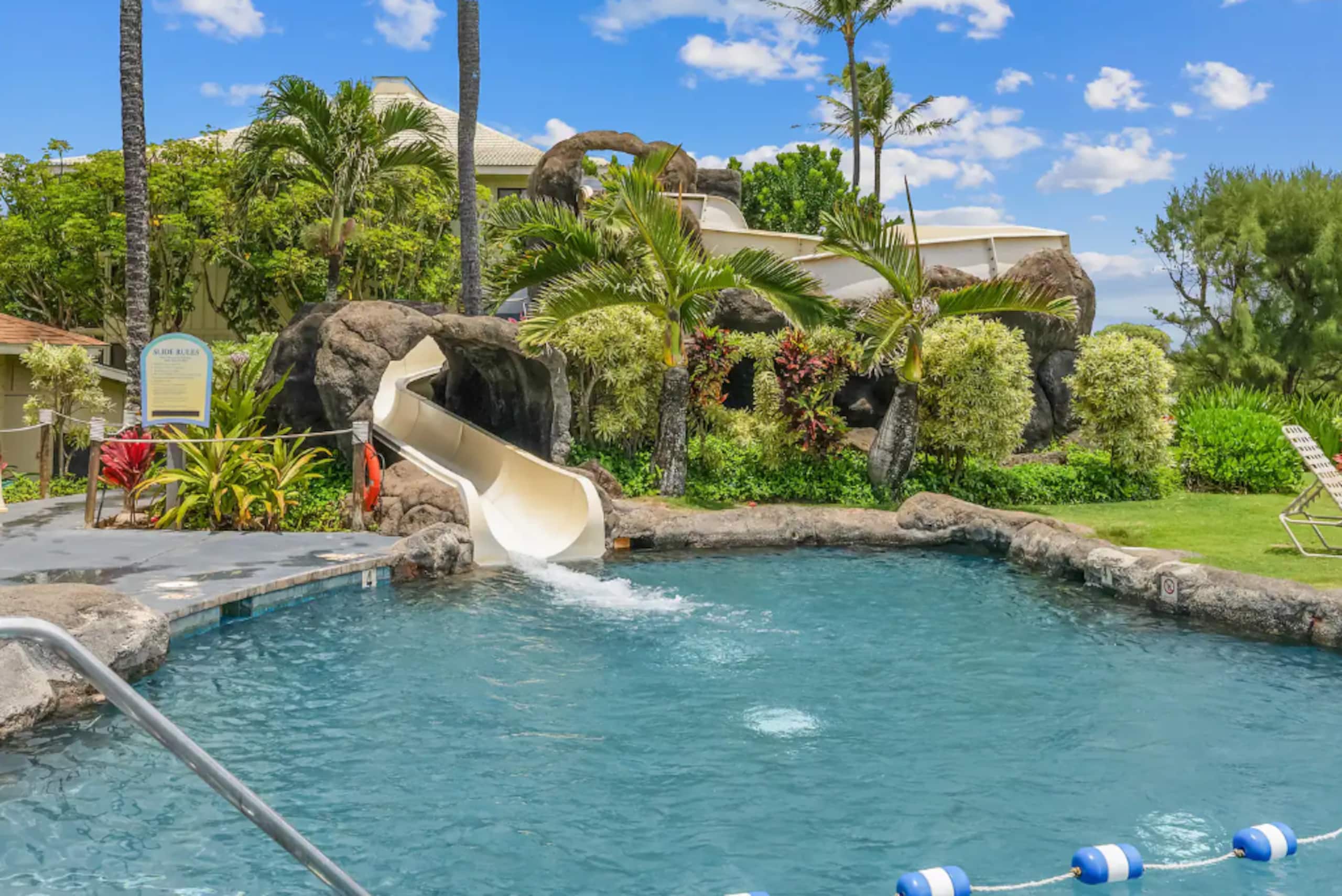 Condo in Lihue · ★4.82 · Studio · 2 beds · 1 shared bath - Image 28