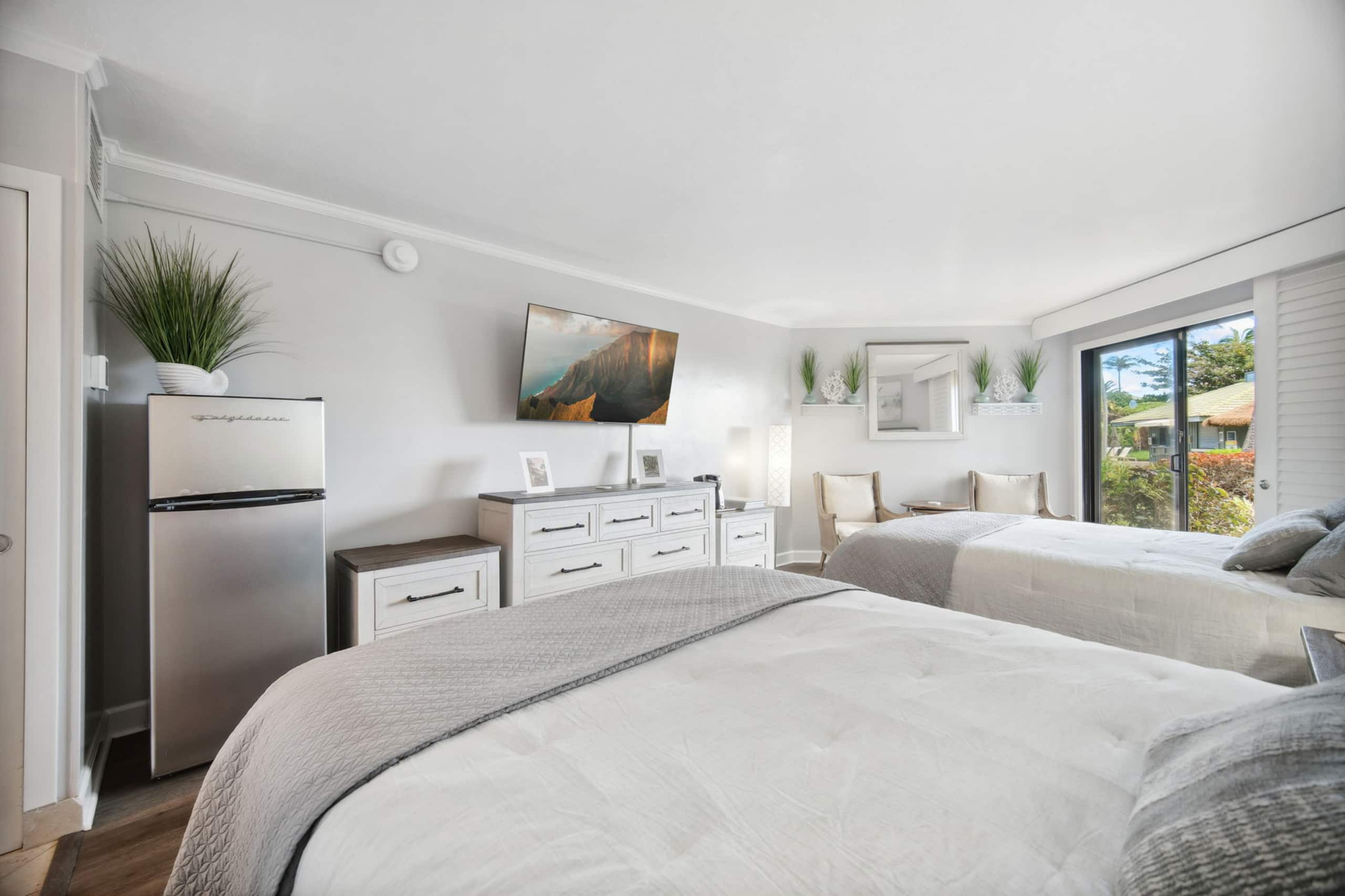 Condo in Lihue · ★4.82 · Studio · 2 beds · 1 shared bath - Image 8