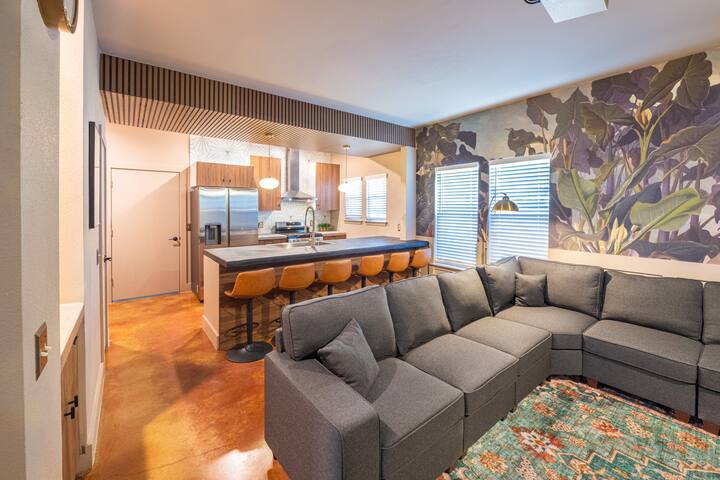 Austin Vibe! Walk Downtown: 4 Blocks to E 6th St gallery image 4