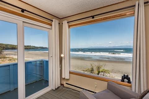 Whale's Tail Beach Suite - Ocean View (#5)