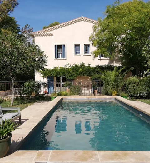 Beautiful house surrounded by nature, close to the beach.