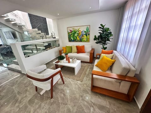 Top Airbnb: Curiti Luxury House in Curití