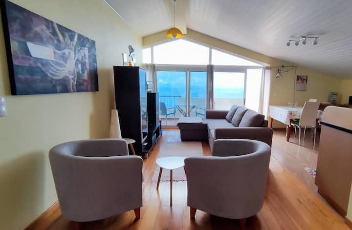 غرفة المعيشة