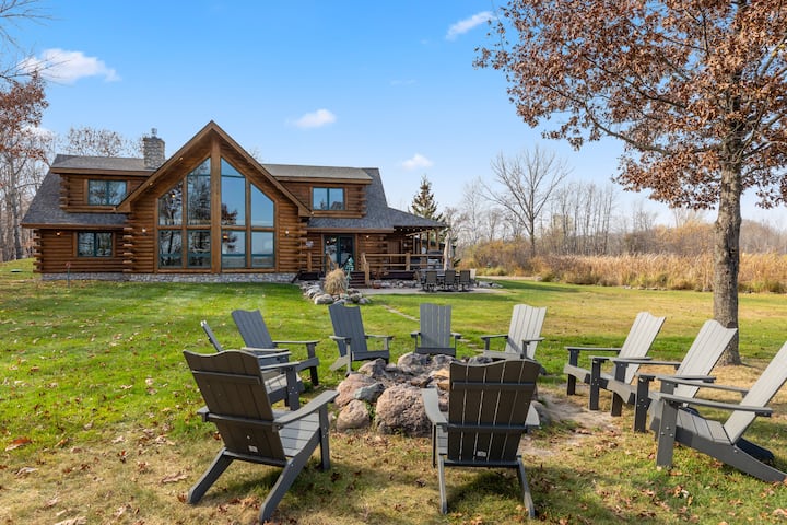 MillMann's Lodge on Dam Lake *Sauna* Pontoon Swim